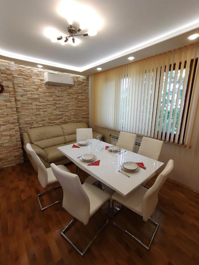 Апартамент Лукс Царевец-Център Veliko Tarnovo Eksteriør billede